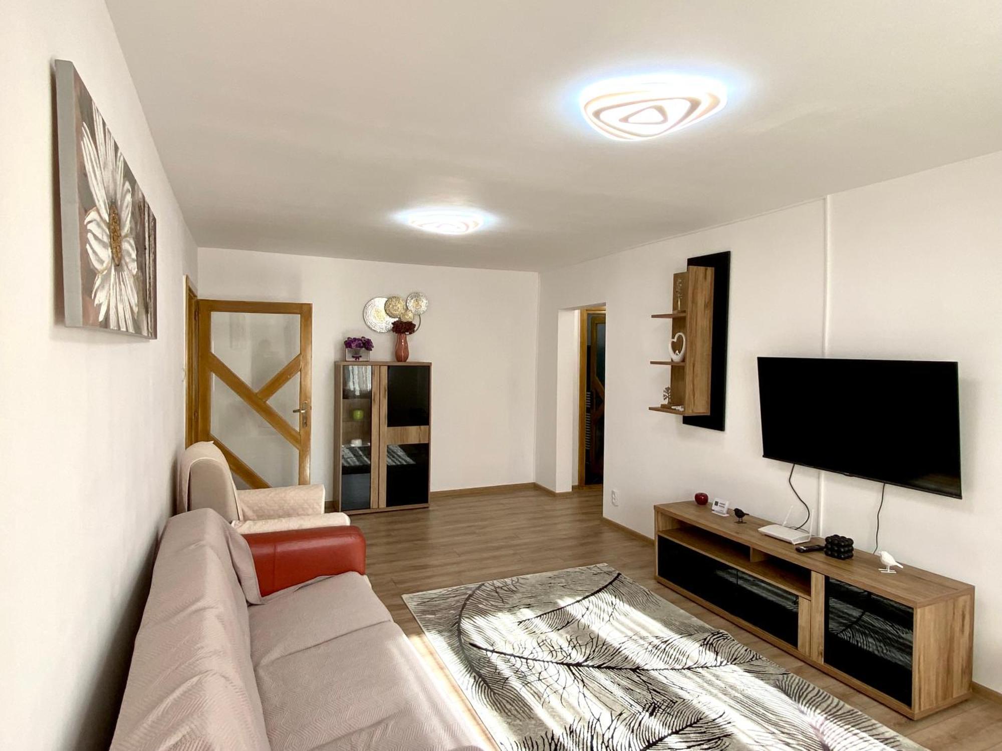 Kronstadt Apartment - Pet Friendly Brasov Bagian luar foto